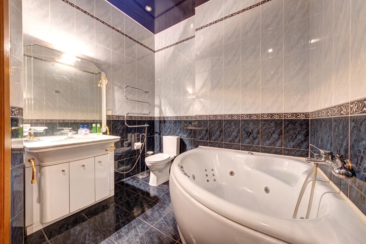 Апартаменты Three rooms apartments near Kiev Planetarium! Киев-24