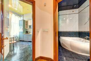 Апартаменты Three rooms apartments near Kiev Planetarium! Киев Апартаменты с 2 спальнями-19