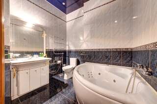 Апартаменты Three rooms apartments near Kiev Planetarium! Киев Апартаменты с 2 спальнями-21