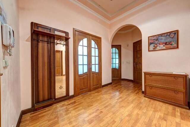 Апартаменты Three rooms apartments near Kiev Planetarium! Киев-46